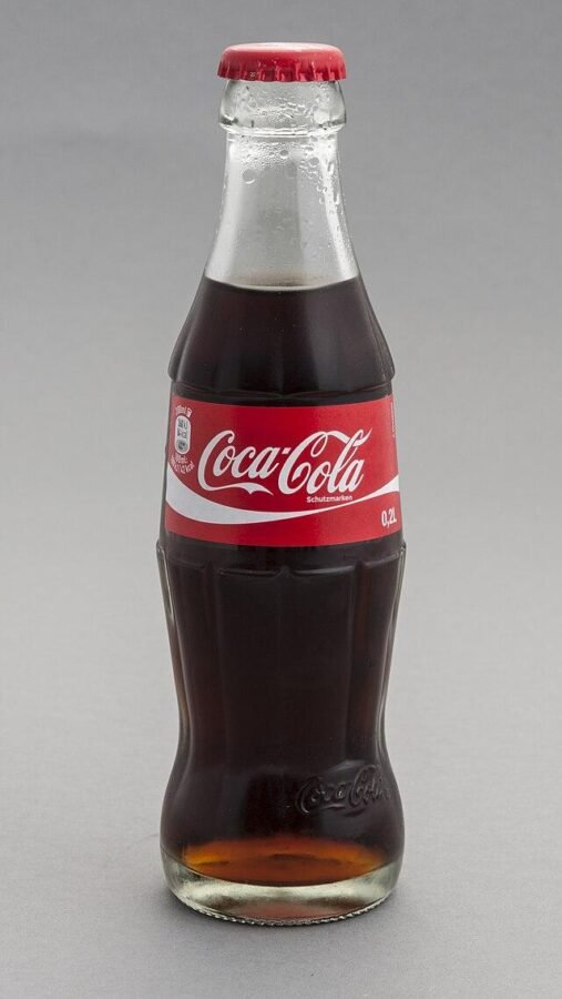 Coca-Cola estrena su primera publicidad creada completamente con inteligencia artificial